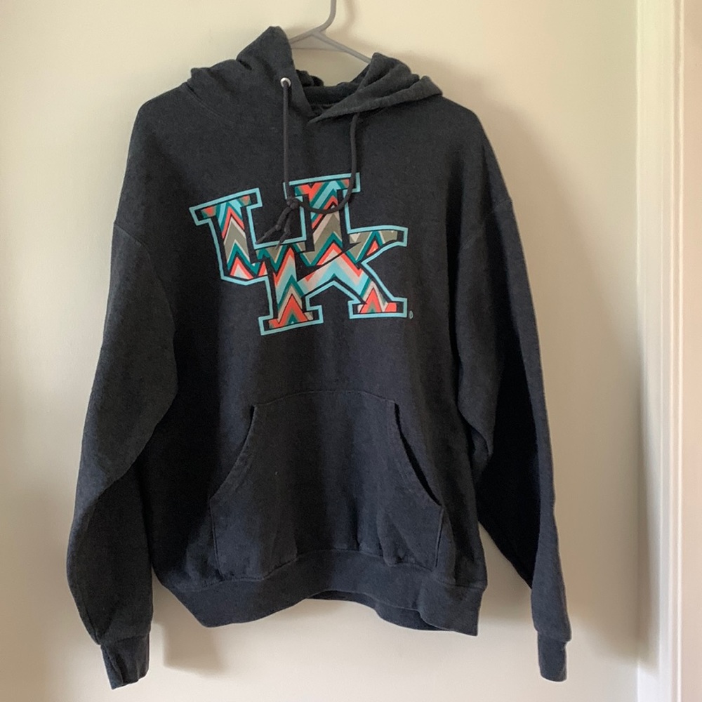 Kentucky Sweatshirt — Size Large — Gently used, great condition!